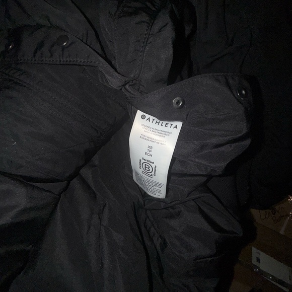 Athleta black Jetset Bomber jacket stow away hood weather resistant XS - Picture 11 of 16